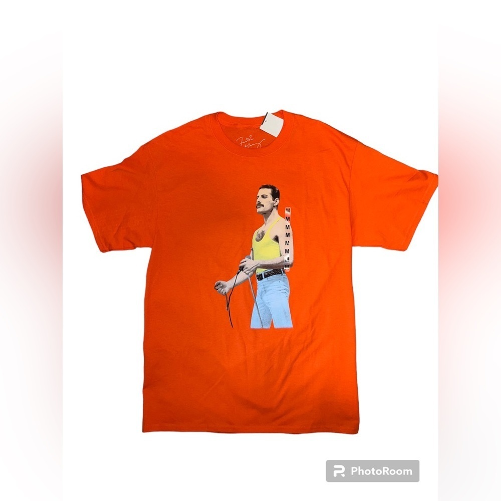 NWT Men's Freddie Mercury Graphic Tee size M